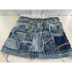 Vintage Y2k Archive Levi’s Patched Distressed Denim Mini Skirt XL (READ)
